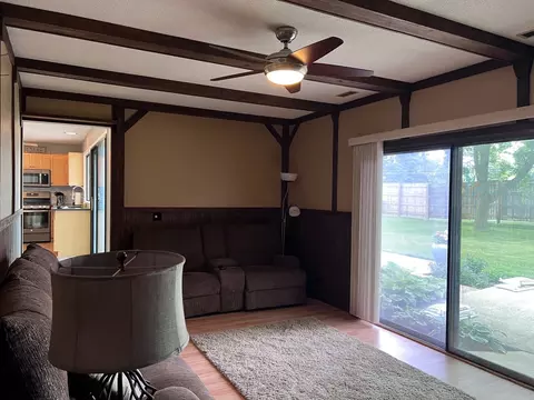 722 Voyager Dr, Bartlett, IL 60103 photo 17