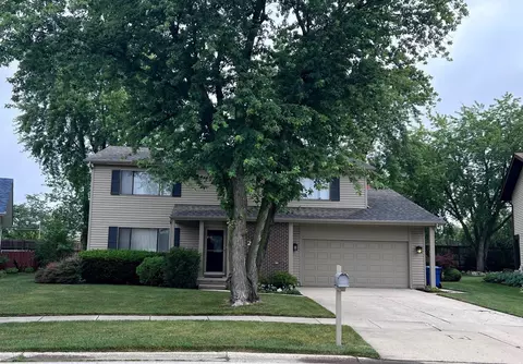722 Voyager Dr, Bartlett, IL 60103 photo 2