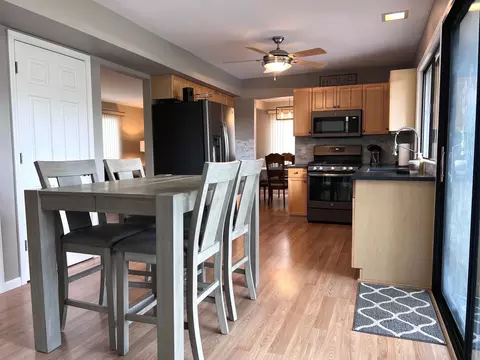722 Voyager Dr, Bartlett, IL 60103 photo 18
