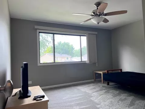 722 Voyager Dr, Bartlett, IL 60103 photo 34