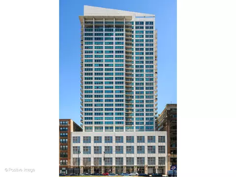 701 S Wells St #1504, Chicago, IL 60607