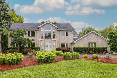 2329 Coach Rd, Long Grove, IL 60047