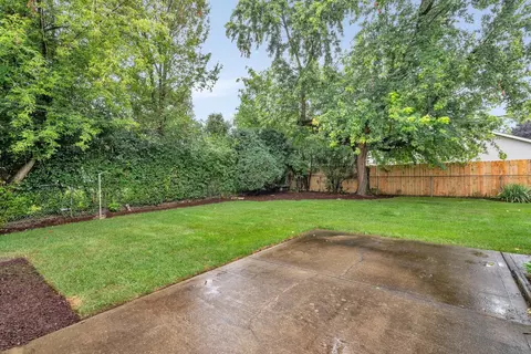 136 83rd St, Willowbrook, IL 60527 photo 24