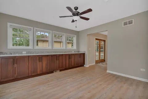 136 83rd St, Willowbrook, IL 60527 photo 14