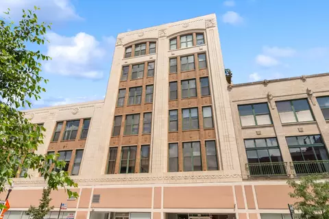 3151 N Lincoln Ave #303, Chicago, IL 60657