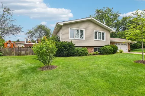 415 Lincoln Ln, Frankfort, IL 60423
