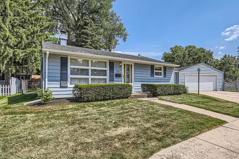 611 Judy Ct, Elgin, IL 60123