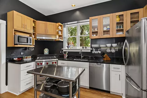 1501 Greenleaf St, Evanston, IL 60202 photo 11