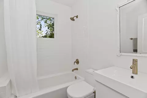 1501 Greenleaf St, Evanston, IL 60202 photo 31