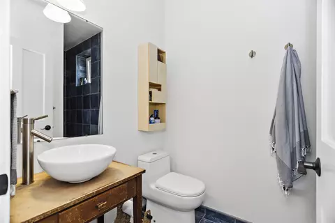 1501 Greenleaf St, Evanston, IL 60202 photo 14