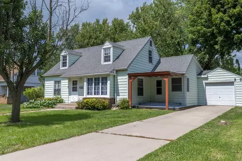 504 W 1st St, Mount Morris, IL 61054