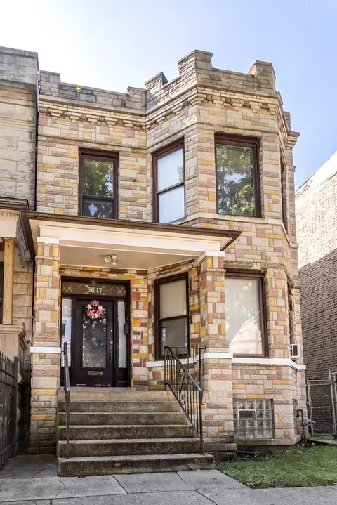 3617 W Grenshaw St, Chicago, IL 60624