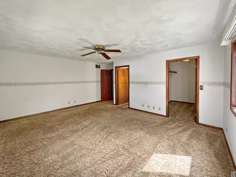 1474 Winter Dr, Freeport, IL 61032 photo 12