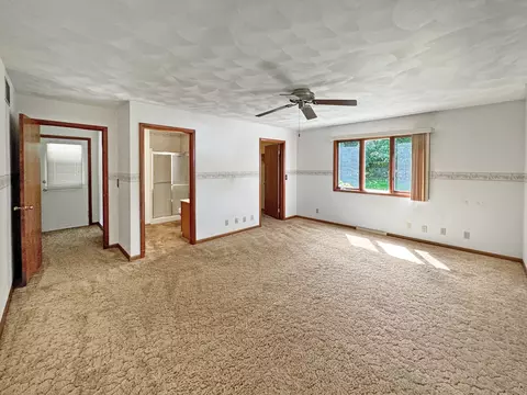 1474 Winter Dr, Freeport, IL 61032 photo 10