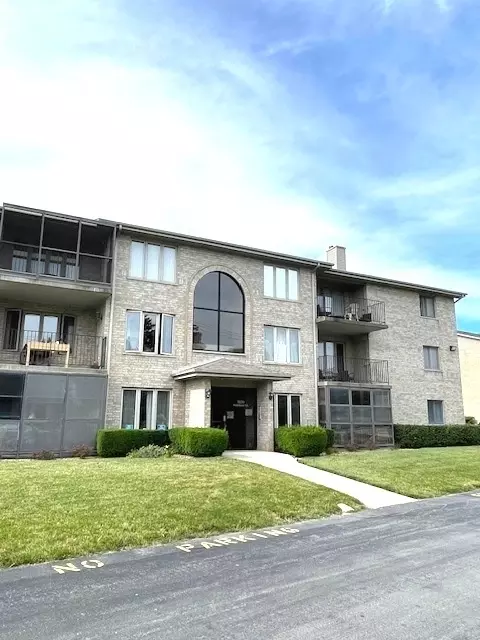 5030 Midlothian Tpke #106, Crestwood, IL 60445