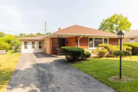 8633 Keystone Ave, Skokie, IL 60076