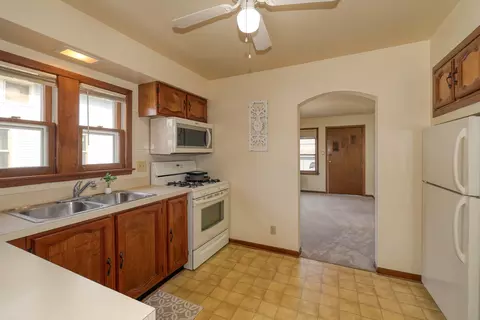 Kitchen - 907 Mason Ave, Aurora, IL 60506 photo 2 of 2