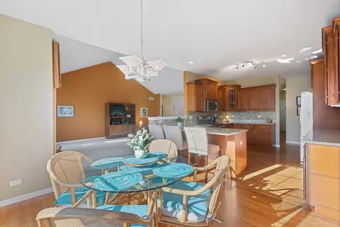 2280 Kudu Dr, Aurora, IL 60503 photo 6