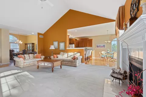 2280 Kudu Dr, Aurora, IL 60503 photo 4