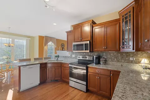 2280 Kudu Dr, Aurora, IL 60503 photo 8
