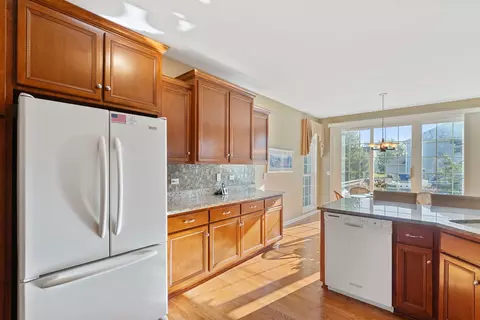 2280 Kudu Dr, Aurora, IL 60503 photo 9