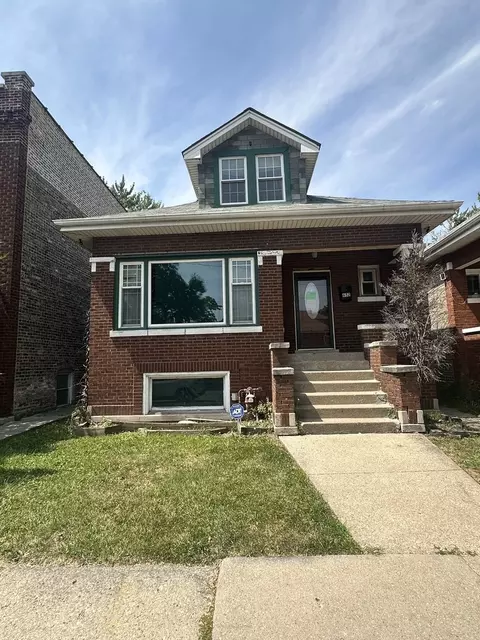 1652 N Laramie Ave, Chicago, IL 60639