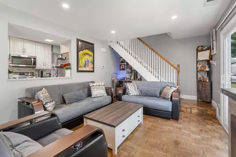 Living - 1312 Fall Ct #1312, Wheeling, IL 60090 photo 1 of 3