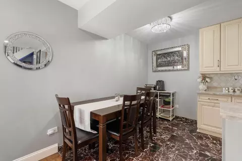 Dining - 1312 Fall Ct #1312, Wheeling, IL 60090 photo 2 of 2