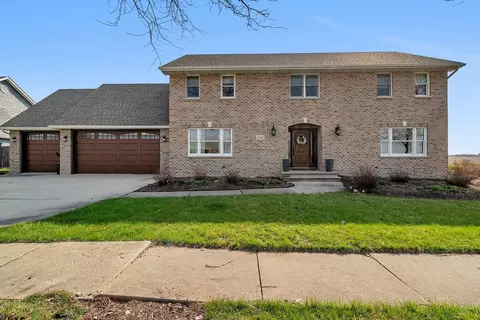 1047 S Ferrari Dr S, Coal City, IL 60416