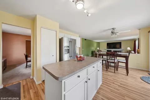 716 Brita Trl, Minooka, IL 60447 photo 12