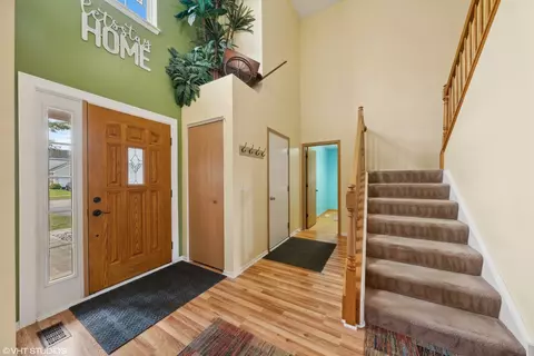 716 Brita Trl, Minooka, IL 60447 photo 3