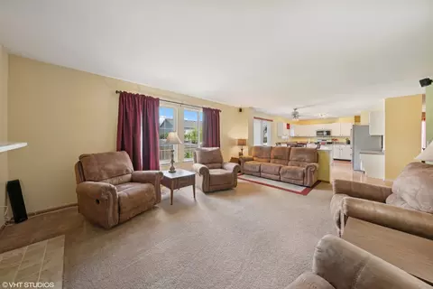 716 Brita Trl, Minooka, IL 60447 photo 14