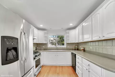 1133 Davis Ave, Deerfield, IL 60015 photo 9