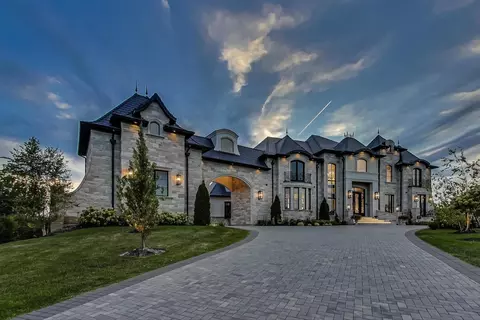15 Star Ln, South Barrington, IL 60010