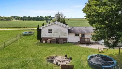 Exterior - 3404 E Kentucky Rd, Beecher, IL 60401 photo 8 of 8