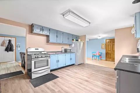 Kitchen - 3404 E Kentucky Rd, Beecher, IL 60401 photo 1 of 2