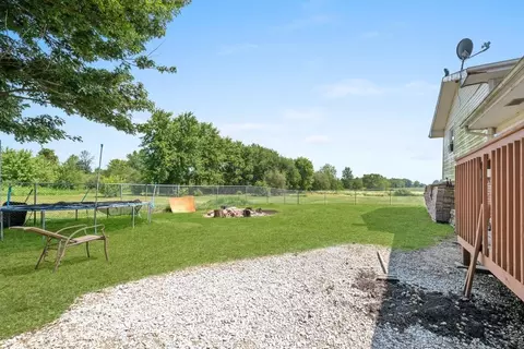 Exterior - 3404 E Kentucky Rd, Beecher, IL 60401 photo 3 of 8