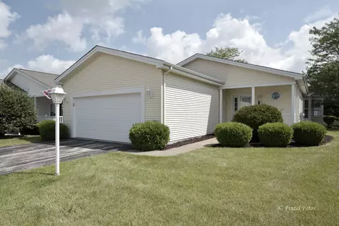 247 Rodeo Dr, Grayslake, IL 60030