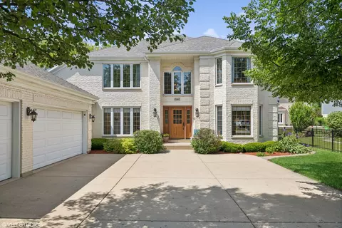 1040 E Jules St, Arlington Heights, IL 60004
