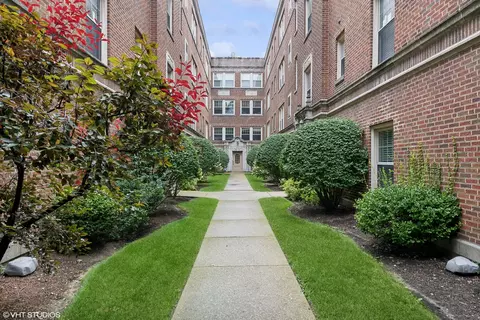 7314 N Honore St #105, Chicago, IL 60626