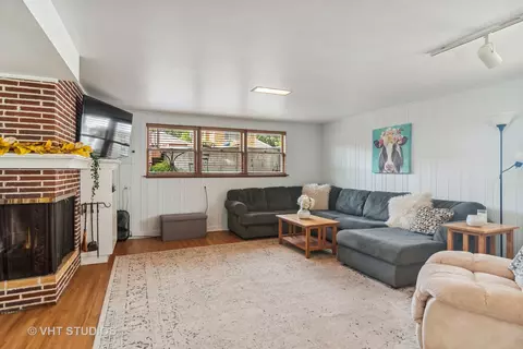 350 Cambridge Rd, Des Plaines, IL 60016 photo 17