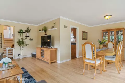 350 Cambridge Rd, Des Plaines, IL 60016 photo 10