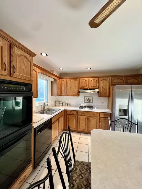 7010 Exner Rd, Darien, IL 60561 photo 12