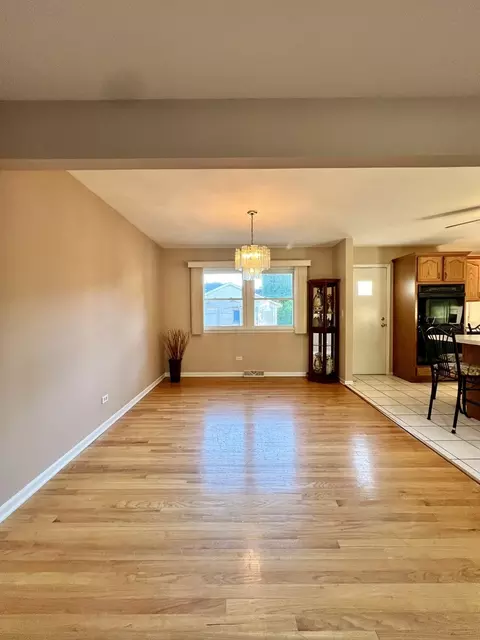7010 Exner Rd, Darien, IL 60561 photo 7