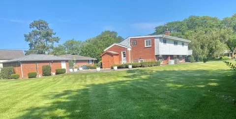 403 W Marion St, Prospect Heights, IL 60070