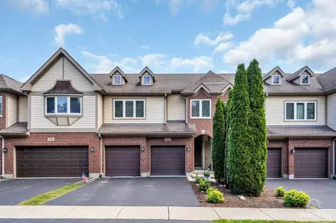 1641 Pauline Cir, Mundelein, IL 60060