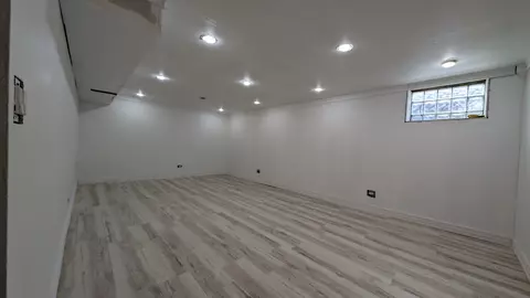 8915 Robin Dr #A, Des Plaines, IL 60016 photo 20