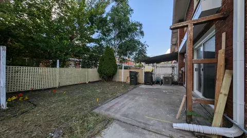 8915 Robin Dr #A, Des Plaines, IL 60016 photo 26
