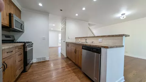 8915 Robin Dr #A, Des Plaines, IL 60016 photo 10