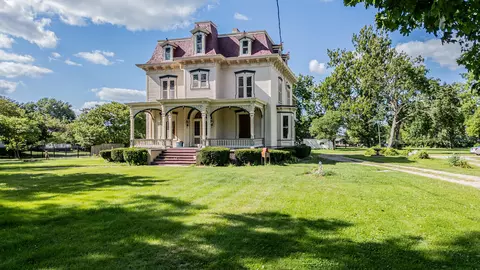 627 E Peru St, Princeton, IL 61356